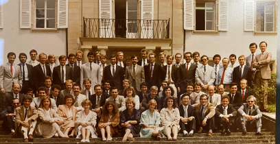 IMEDE MBA class of 1983 in front of La Résidence